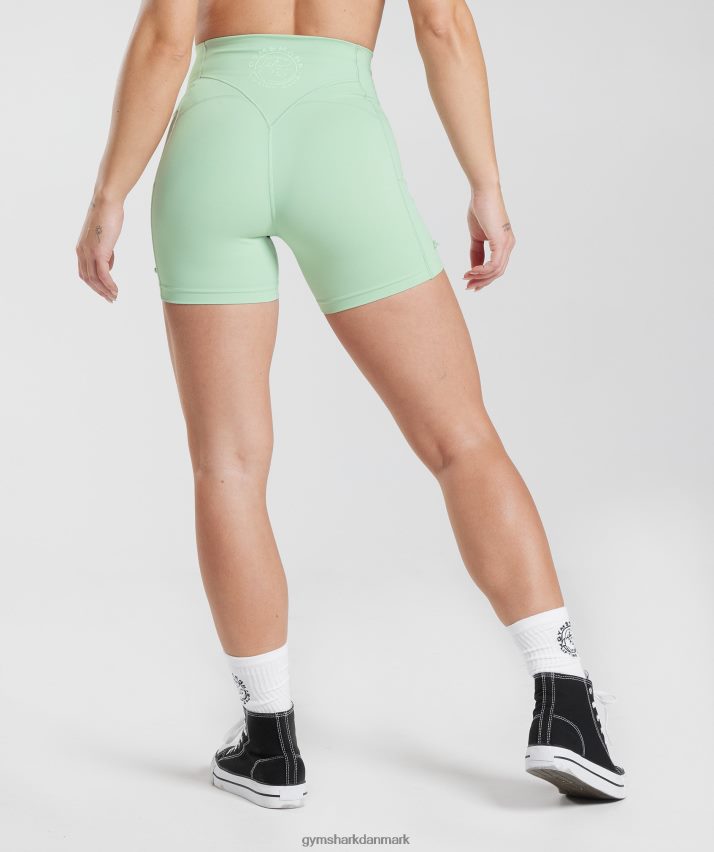 Kvinder Gymshark ældre stramme shorts med ruched N4ZDDN38 tågegrøn