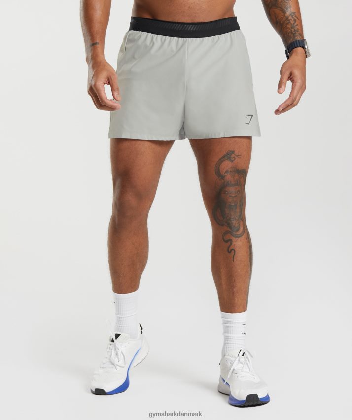 Mænd Gymshark apex run 4 shorts N4ZDDN539 lysegrå