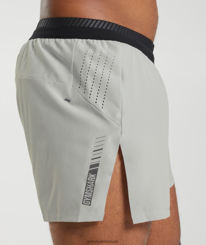 Mænd Gymshark apex run 4 shorts N4ZDDN539 lysegrå